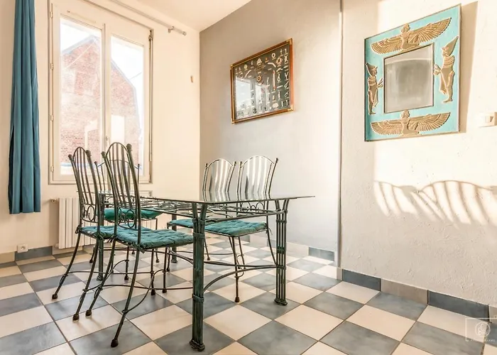 Maison Jardin Terrasse Parking Gratuit Autour De La Maison